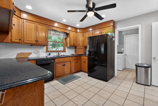 1405 Old Estill Springs Rd, Winchester, TN 37398