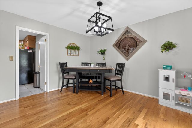 1405 Old Estill Springs Rd, Winchester, TN 37398