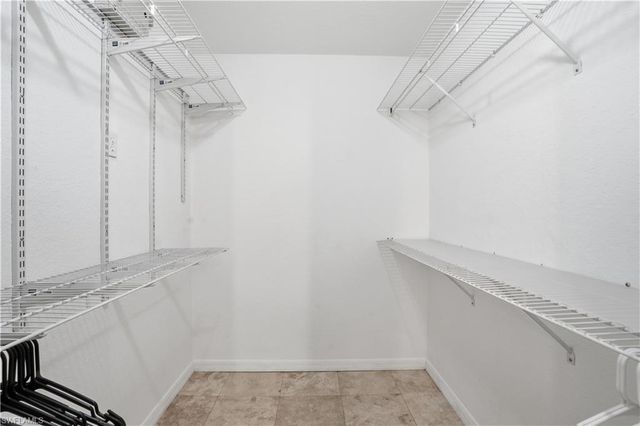 7087 Barrington CIR 102, Naples, FL 34108