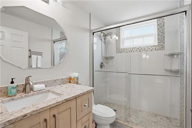 7087 Barrington CIR 102, Naples, FL 34108