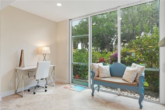 7087 Barrington CIR 102, Naples, FL 34108