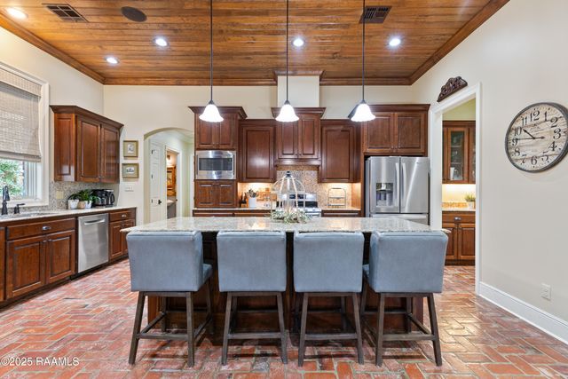 105 Adair Lane, Lafayette, LA 70508