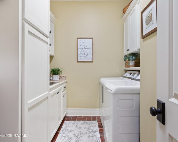 105 Adair Lane, Lafayette, LA 70508