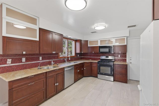 41 S Monsey Road, Monsey, NY 10952