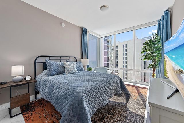 1 Water Club Way 1604, North Palm Beach, FL 33408