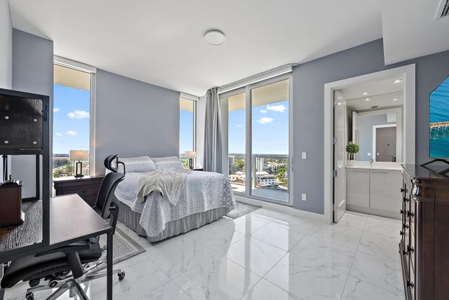 1 Water Club Way 1604, North Palm Beach, FL 33408