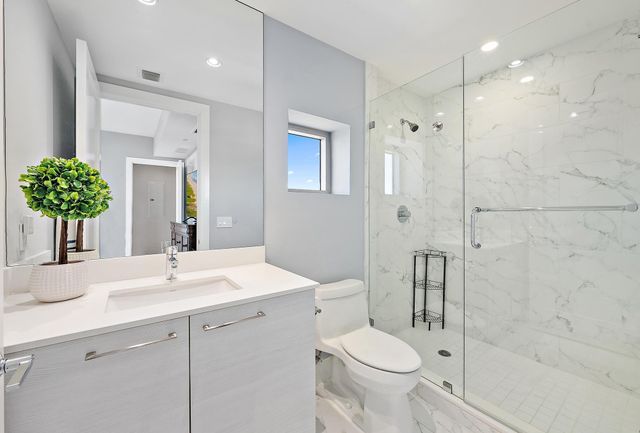 1 Water Club Way 1604, North Palm Beach, FL 33408