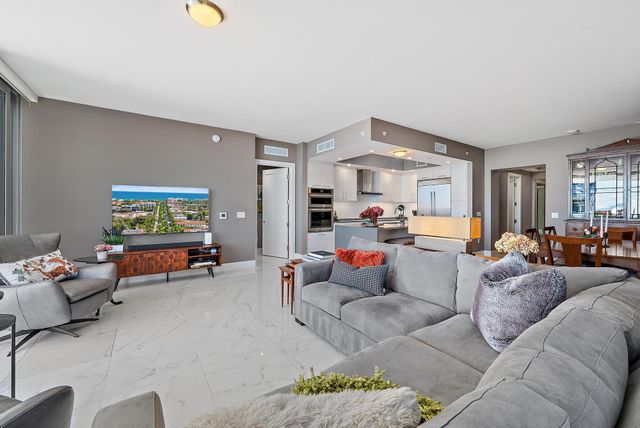 1 Water Club Way 1604, North Palm Beach, FL 33408