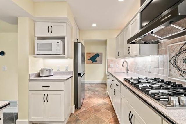 1004 Birch Haven Circle, Monona, WI 53716