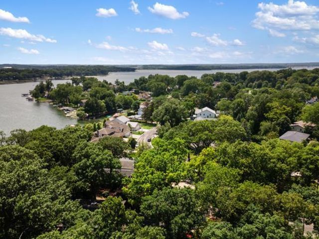 1004 Birch Haven Circle, Monona, WI 53716