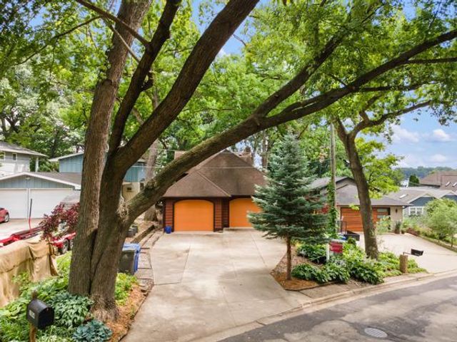 1004 Birch Haven Circle, Monona, WI 53716
