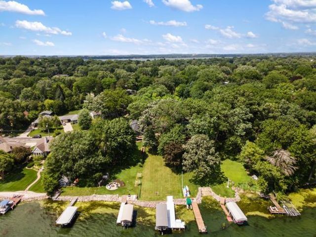 1004 Birch Haven Circle, Monona, WI 53716