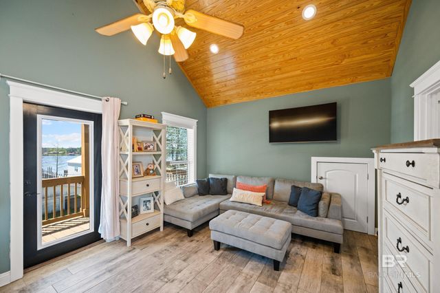 9111 Seabright Avenue, Elberta, AL 36530