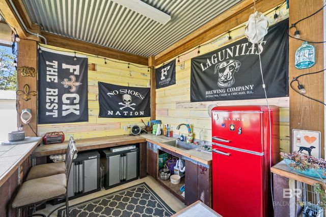 9111 Seabright Avenue, Elberta, AL 36530