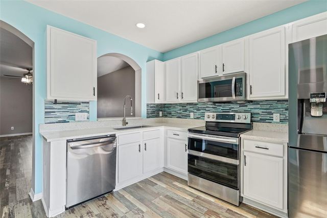 16302 SWAN VIEW CIRCLE, Odessa, FL 33556