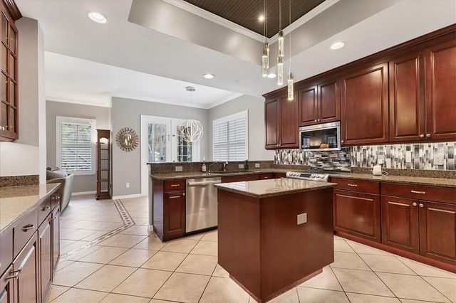 6539 37TH STREET E, Sarasota, FL 34243