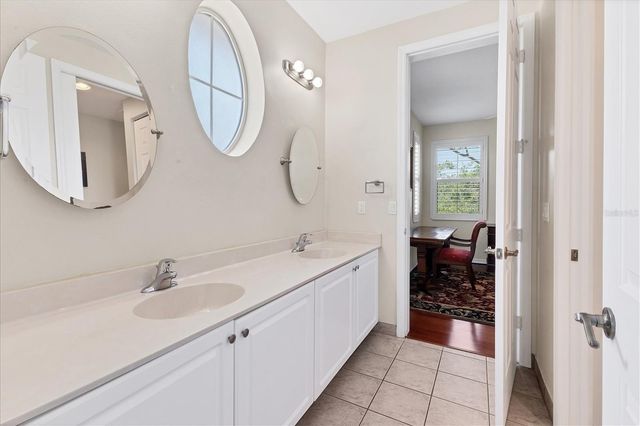 6539 37TH STREET E, Sarasota, FL 34243