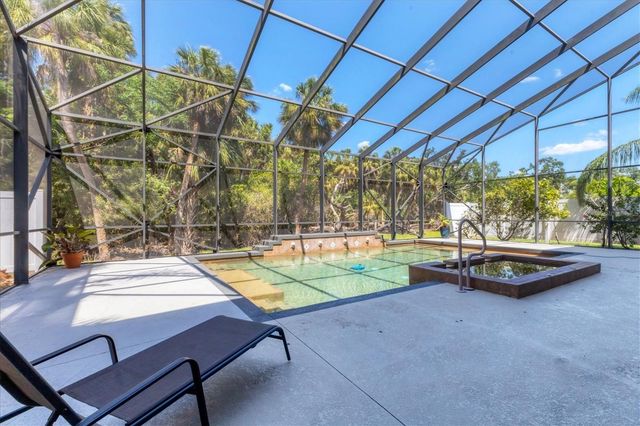 6539 37TH STREET E, Sarasota, FL 34243