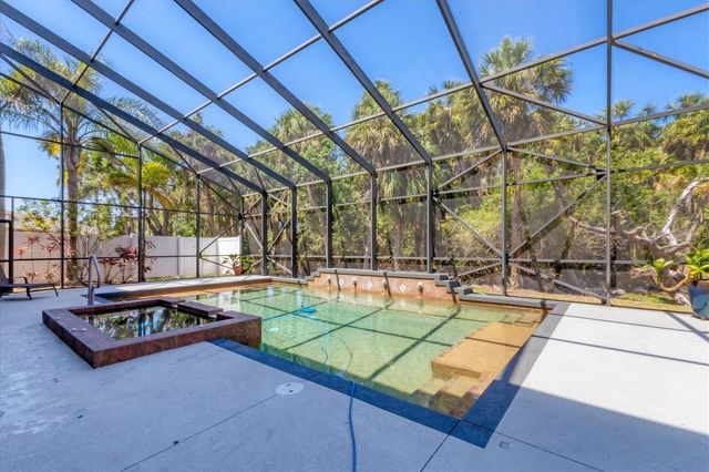 6539 37TH STREET E, Sarasota, FL 34243