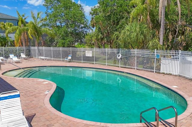 6539 37TH STREET E, Sarasota, FL 34243