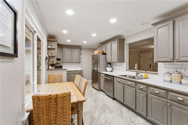 1864 Creat Trail SE, Smyrna, GA 30080