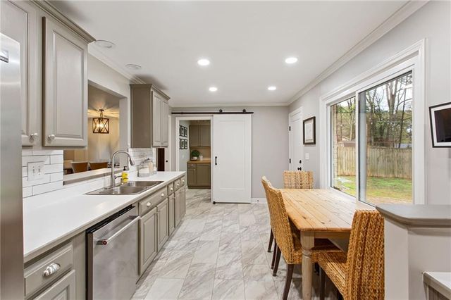 1864 Creat Trail SE, Smyrna, GA 30080