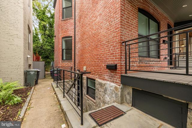 760 GRESHAM PL NW, Washington, DC 20001