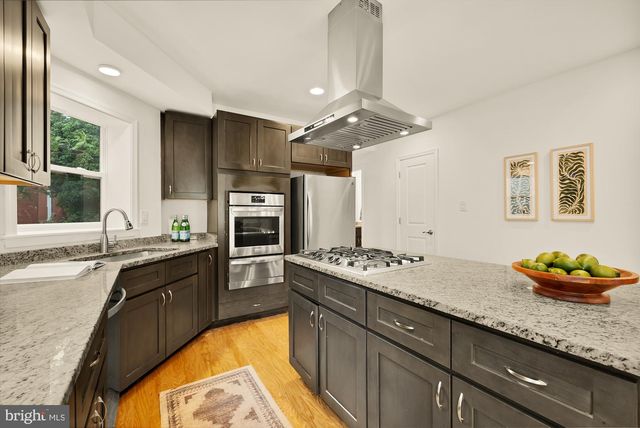 760 GRESHAM PL NW, Washington, DC 20001