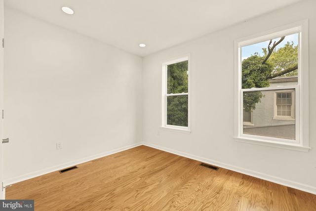 760 GRESHAM PL NW, Washington, DC 20001