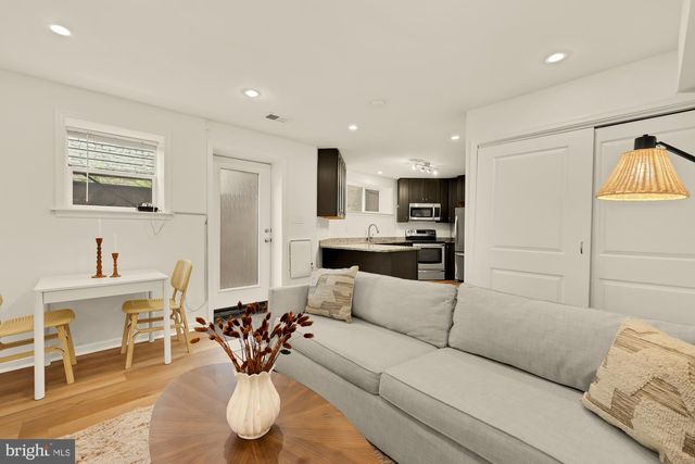 760 GRESHAM PL NW, Washington, DC 20001