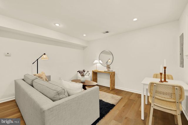 760 GRESHAM PL NW, Washington, DC 20001