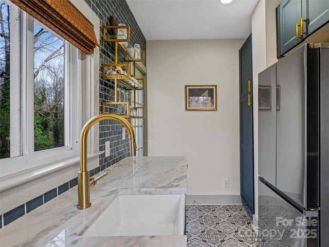 277 Markham Road, Tryon, NC 28782