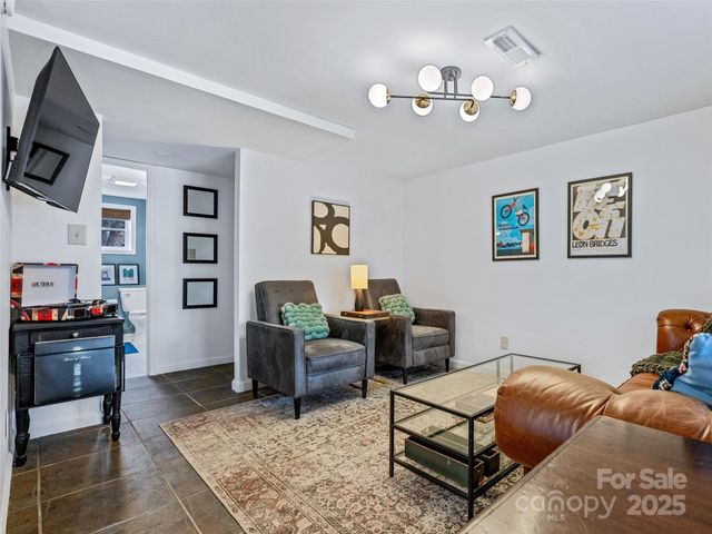 277 Markham Road, Tryon, NC 28782