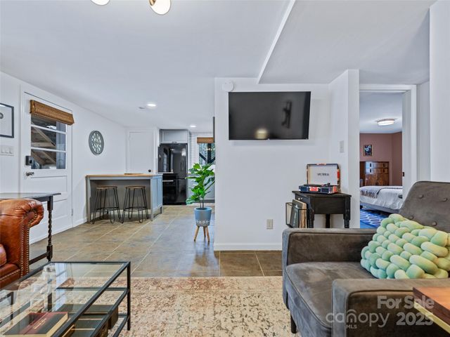 277 Markham Road, Tryon, NC 28782