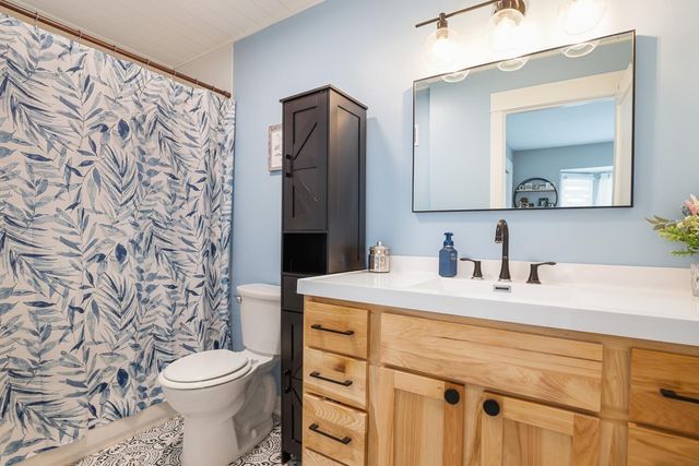 1986 Greenvalley Drive, Crown Point, IN 46307