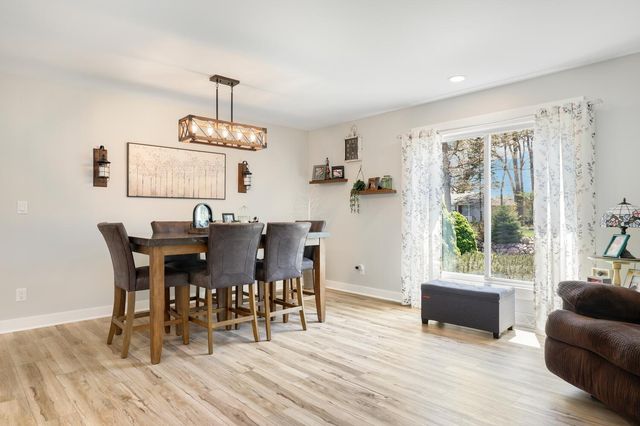 1986 Greenvalley Drive, Crown Point, IN 46307