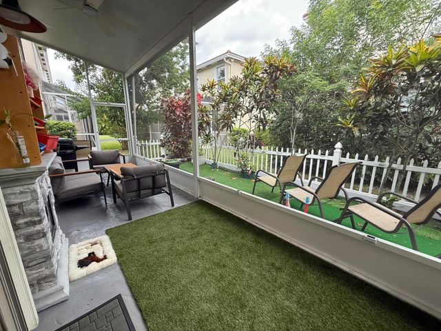 9114 VILLA PALMA Lane, West Palm Beach, FL 33418
