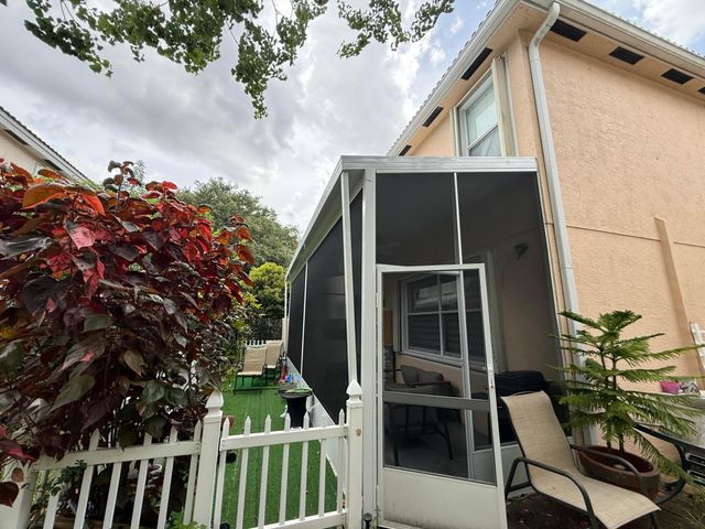 9114 VILLA PALMA Lane, West Palm Beach, FL 33418