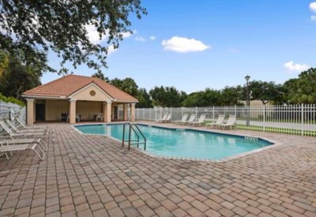 9114 VILLA PALMA Lane, West Palm Beach, FL 33418