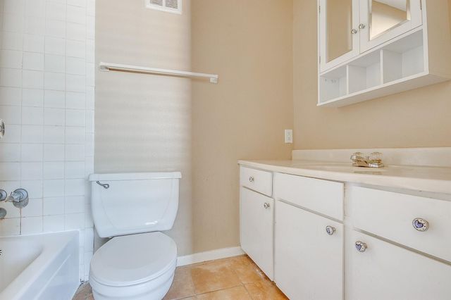 2689 Gessner Road 802, Houston, TX 77080