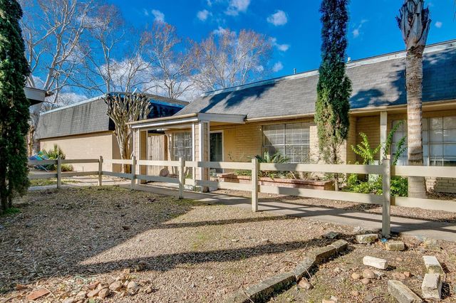 2689 Gessner Road 802, Houston, TX 77080