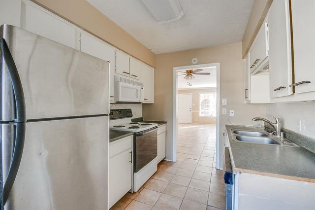 2689 Gessner Road 802, Houston, TX 77080