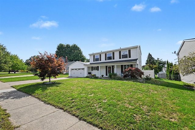 1176 Meadowood Drive, Waterford, MI 48327