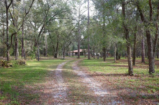 37600 ROLLING ACRES ROAD, Lady Lake, FL 32159