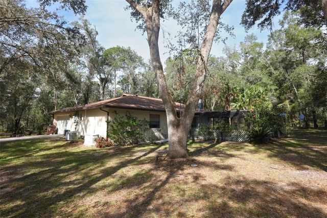 37600 ROLLING ACRES ROAD, Lady Lake, FL 32159