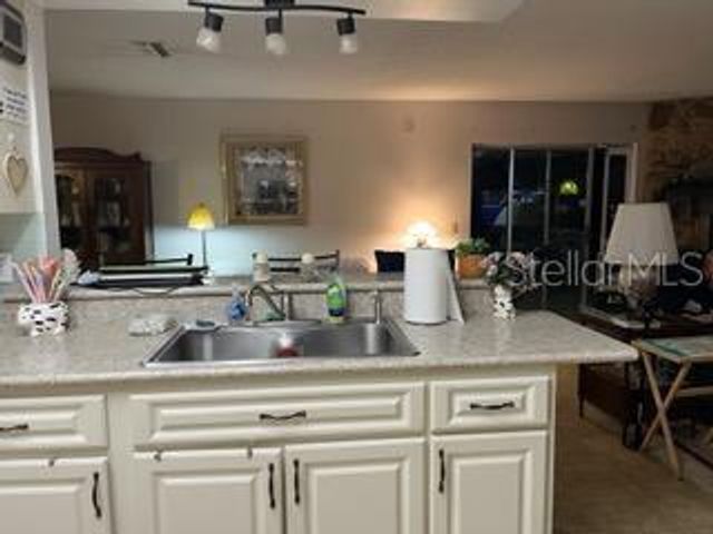 37600 ROLLING ACRES ROAD, Lady Lake, FL 32159