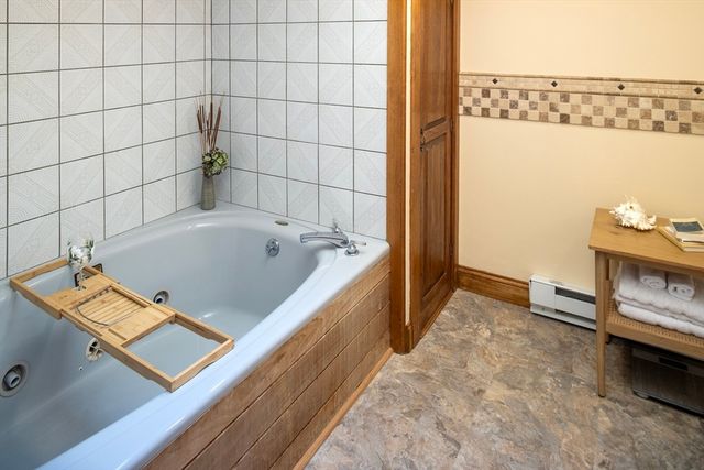 25 Dukes Brook Road, Plympton, MA 02367