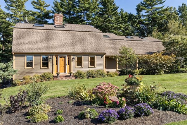 25 Dukes Brook Road, Plympton, MA 02367