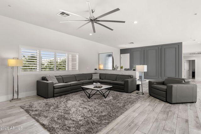 13613 N 76th Street 68, Scottsdale, AZ 85260