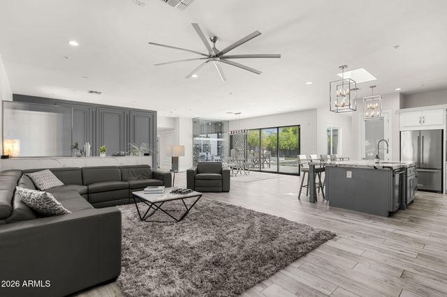 13613 N 76th Street 68, Scottsdale, AZ 85260